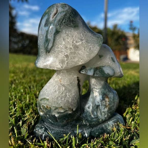 Extra Large Moss Agate Triple Mushroom with Quartz - Picture 4 of 9